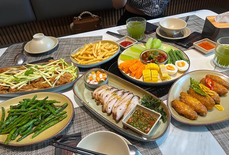 Đôi Nét Về Khrua Baan Thai Trần Kim Xuyến