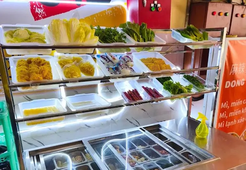 Quầy nguyên liệu tại Dongbei Malatang