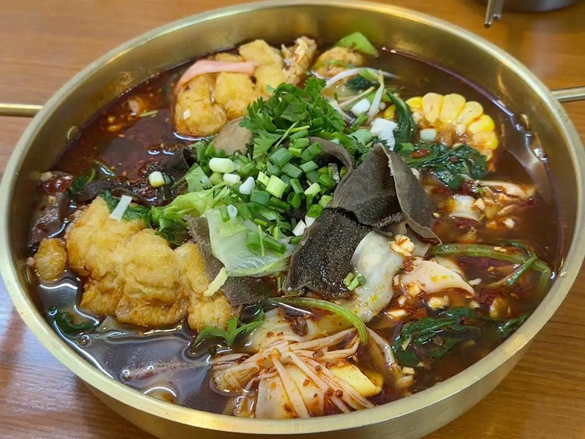 Malatang Chị Yến – Hương vị Trùng Khánh nguyên bản giữa lòng Hà Nội